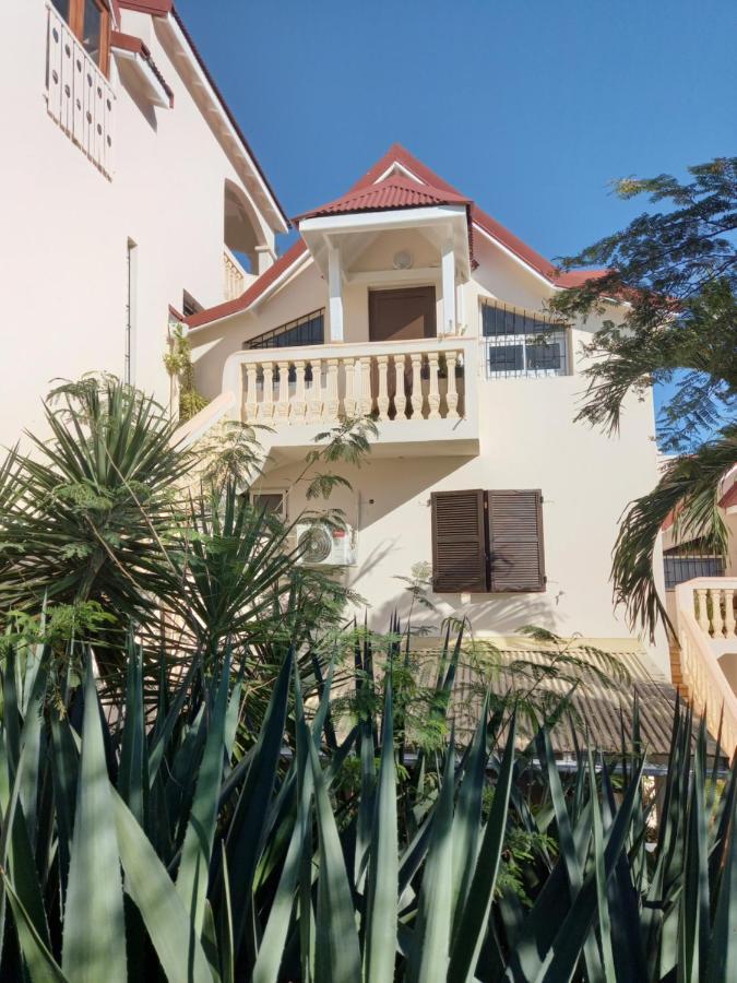 Carambola Residence, Ocean View Cul de Sac ภายนอก รูปภาพ